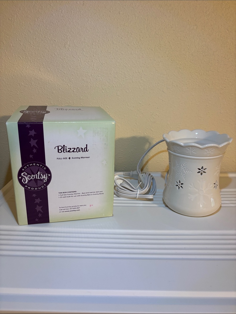 Scentsy Blizzard Ceramic Warmer in White